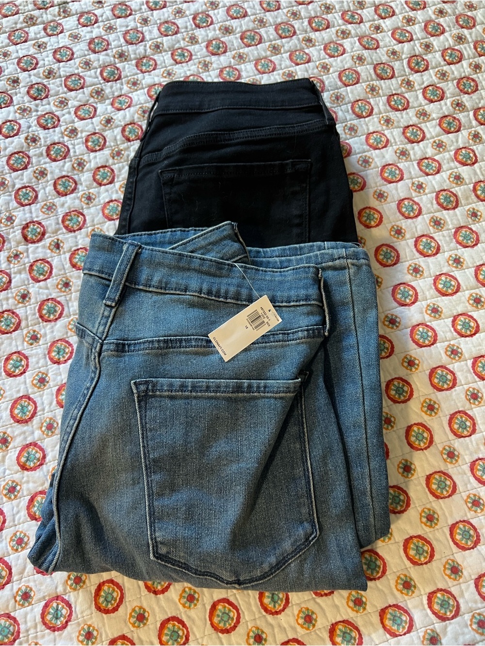 NWT Old Navy Jeans Bundle size 12 Mid Rise Flare / Black Super Skinny Ankle